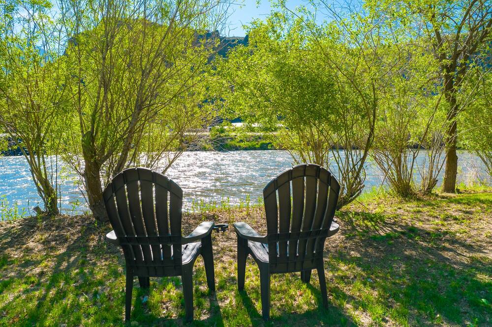 Photo of Outdoor in Salmon