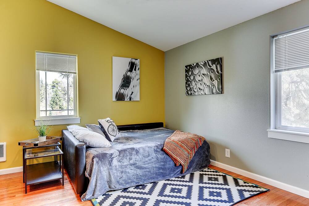 Photo of Bedroom in Orchard District