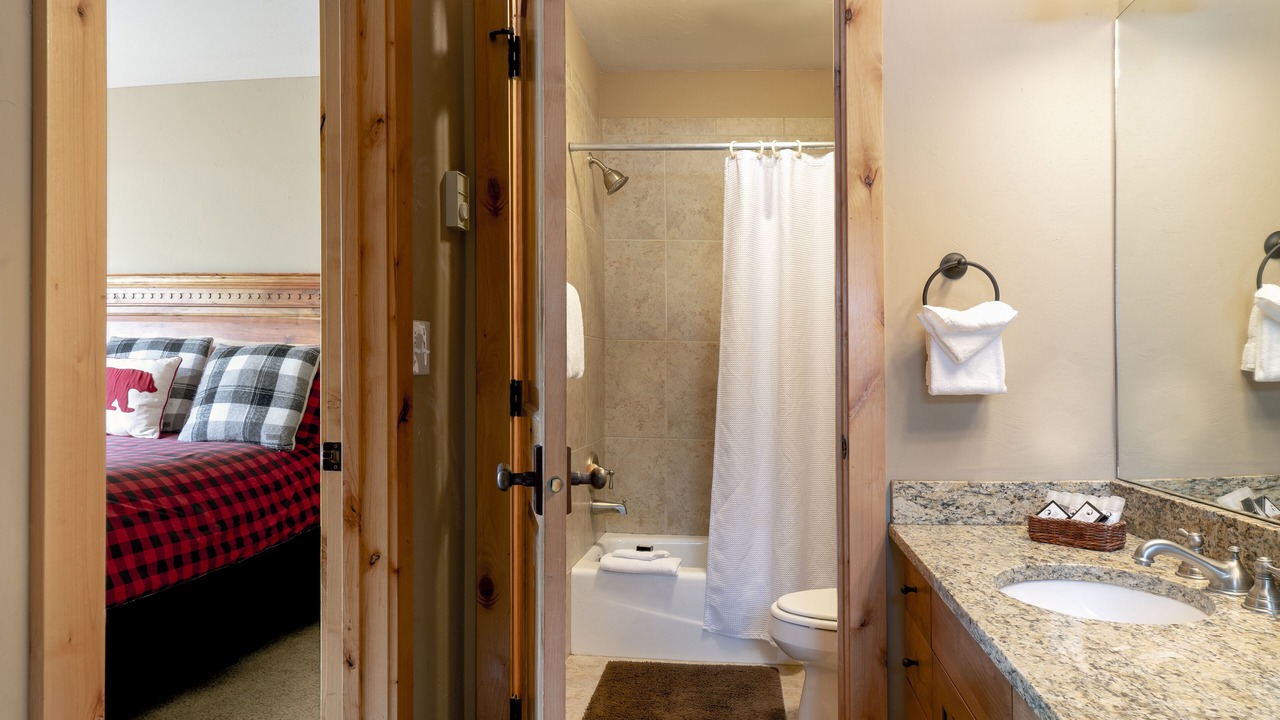 Photo of Bathroom in Big Sky