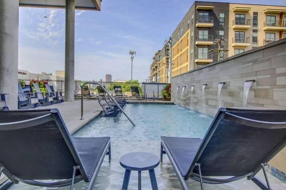 Photo of Outdoor in Knox - Henderson