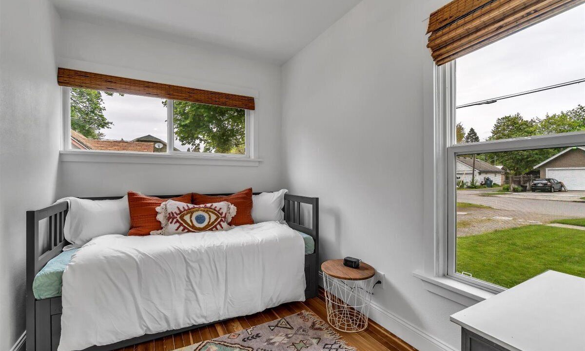 Photo of Livingroom in Garden District