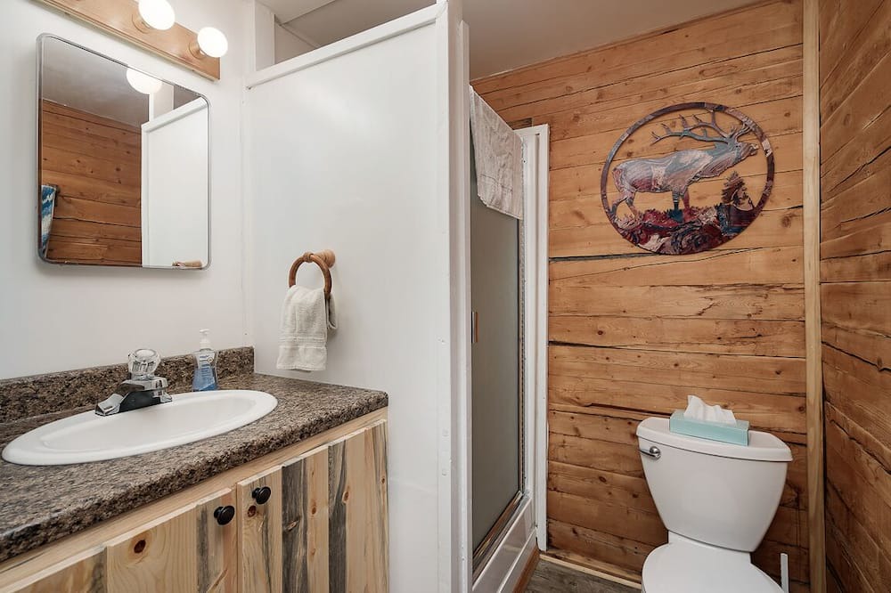 Photo of Bathroom in Fishtail