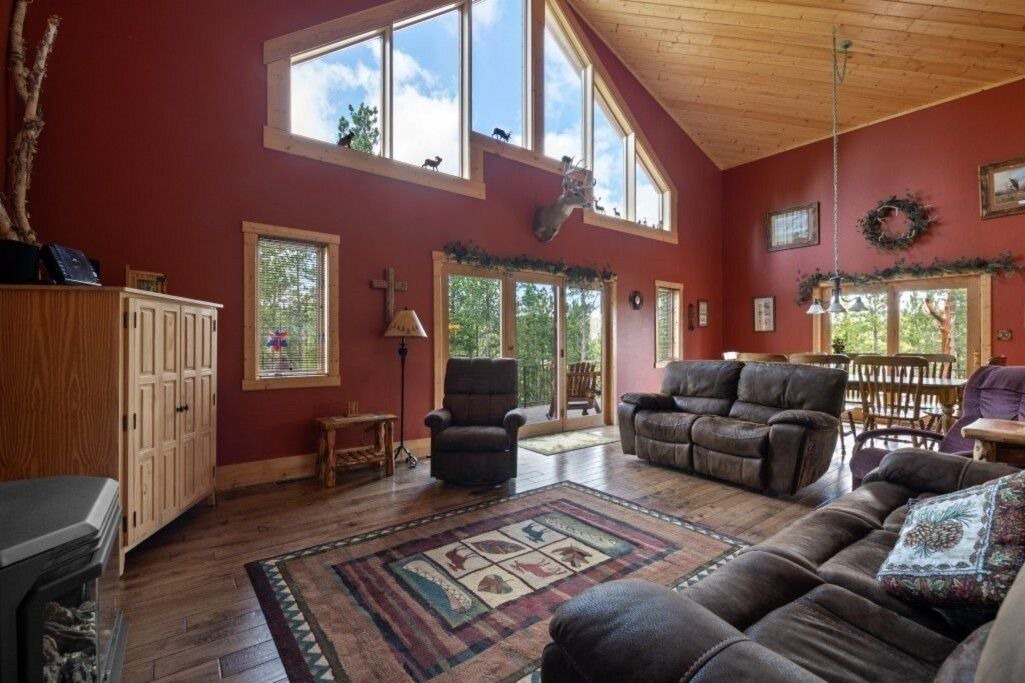Photo of Livingroom in Benchmark