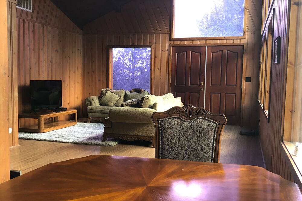 Photo of Bedroom in Ahsahka