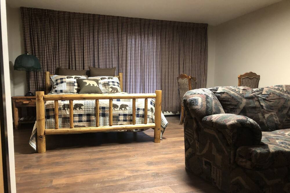 Photo of Bedroom in Ahsahka