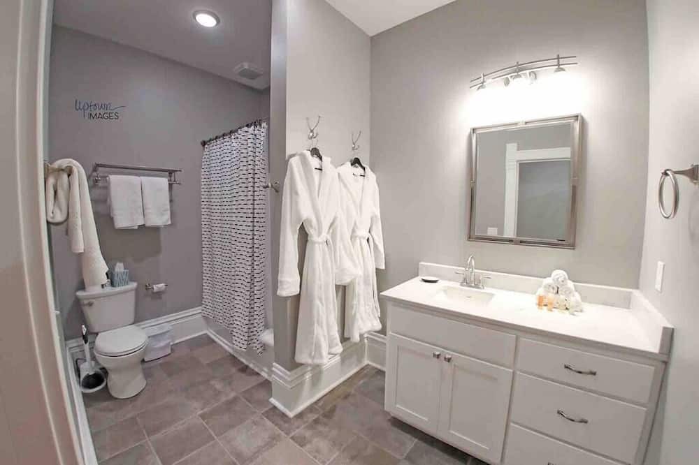 Photo of Bathroom in Bellefontaine