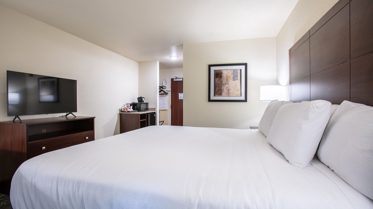 Photo of Bedroom in Pine Bluffs