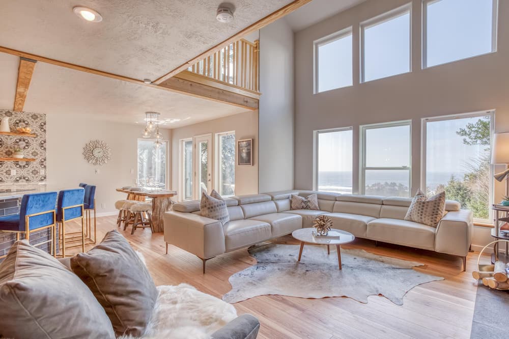 Photo of Livingroom in Neskowin