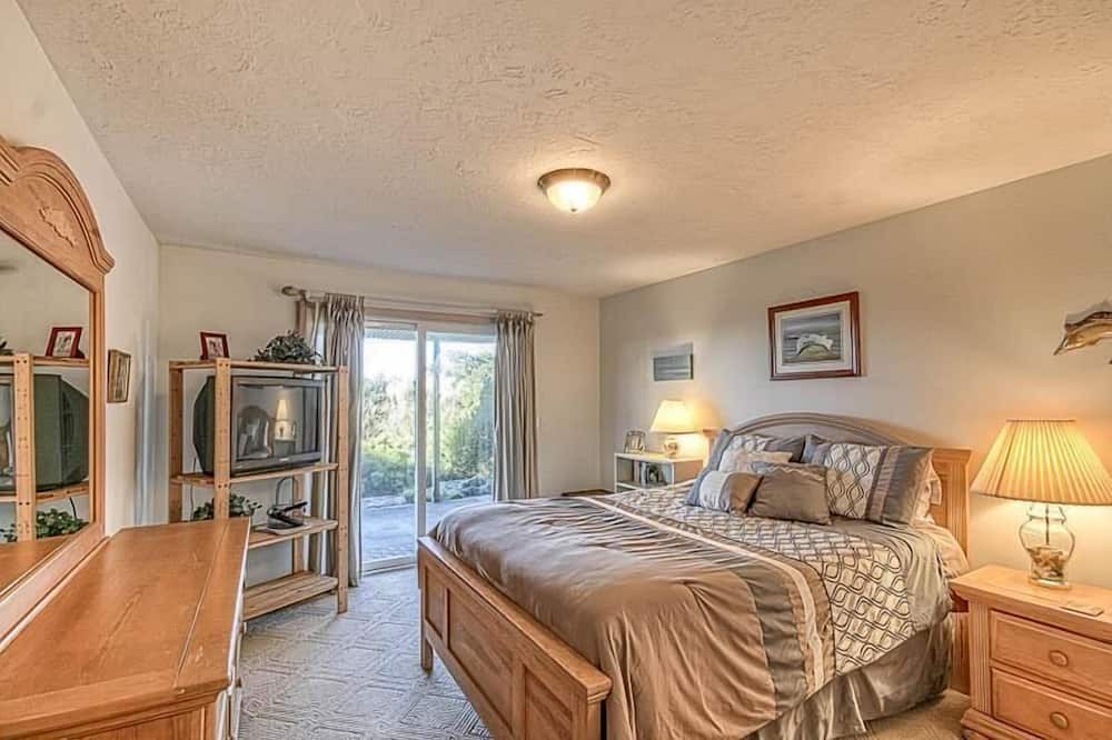 Photo of Bedroom in Sandpiper Village