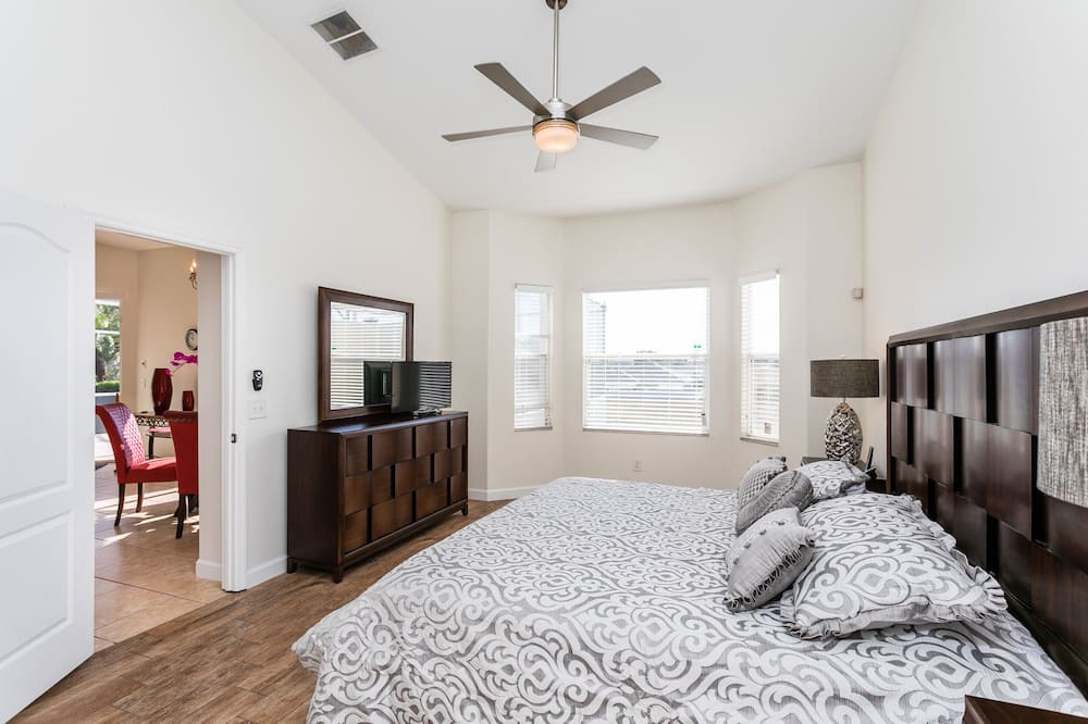 Photo of Others in Lake Davenport Estates