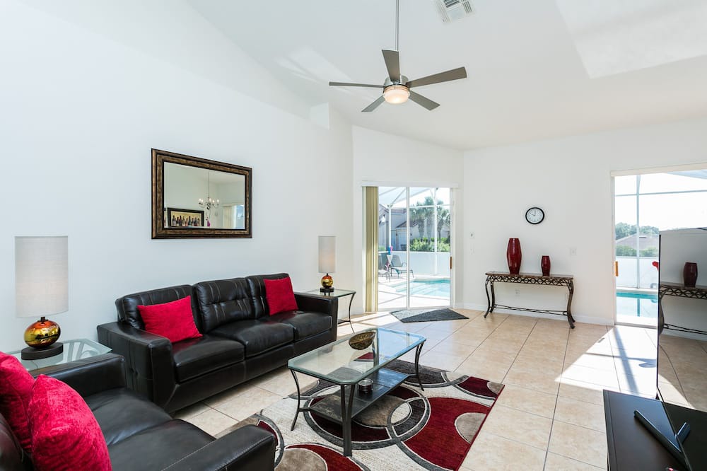 Photo of Others in Lake Davenport Estates
