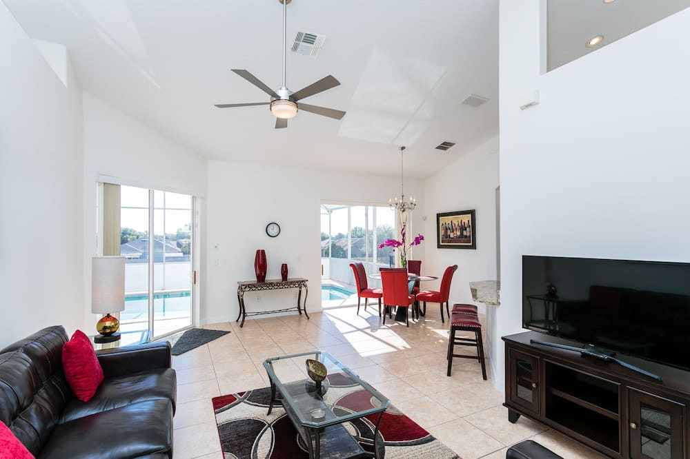 Photo of Others in Lake Davenport Estates
