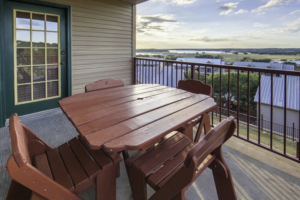 Photo of Patio Balcony in Canyon Lake