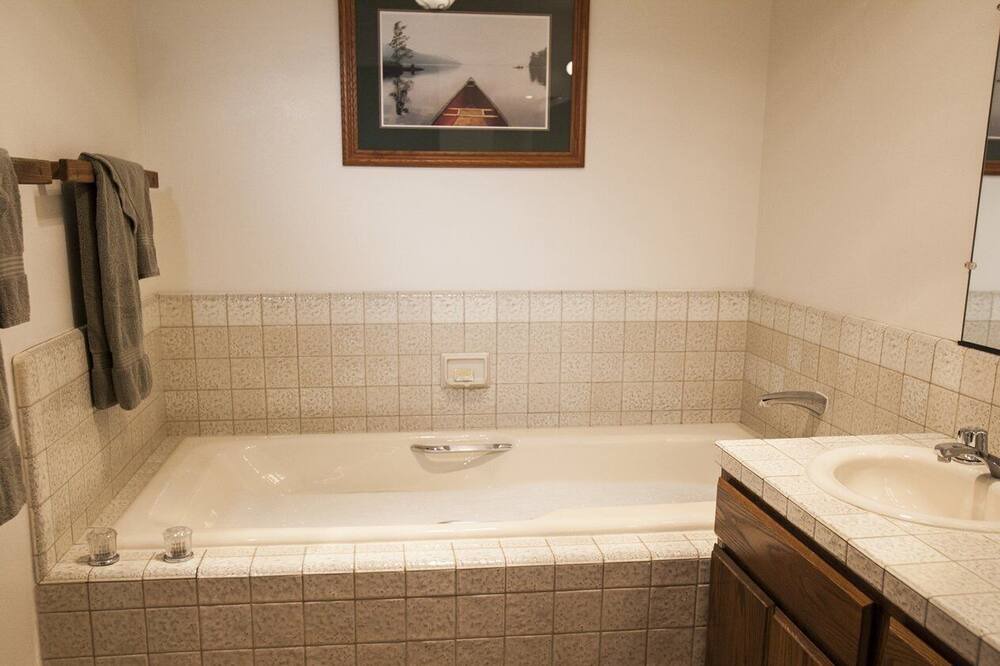 Photo of Bathroom in Hope