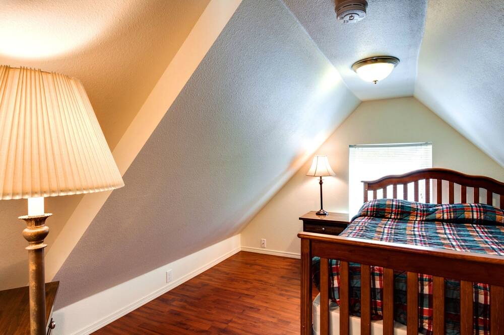 Photo of Bedroom in West Central