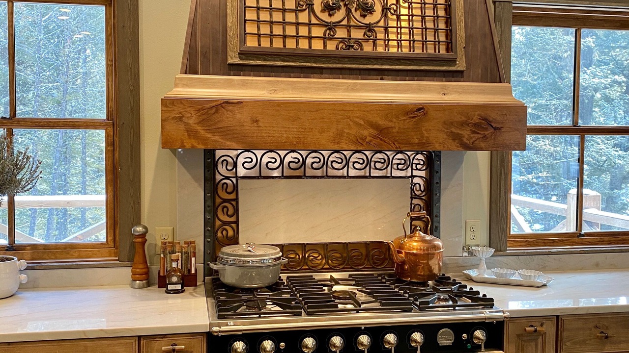 Photo of Kitchen in Powell County