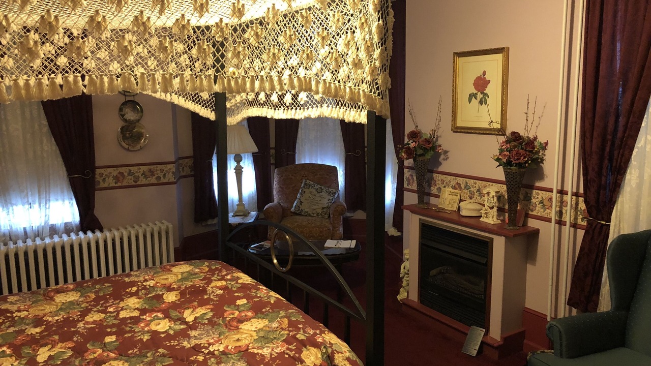 Photo of Bedroom in Centre Hall