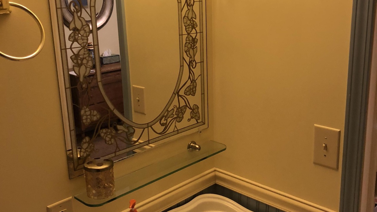 Photo of Bathroom in Centre Hall