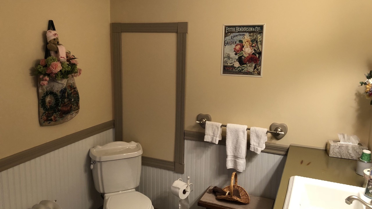 Photo of Bathroom in Centre Hall