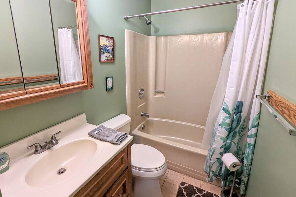 Photo of Bathroom in Briar Crest Woods