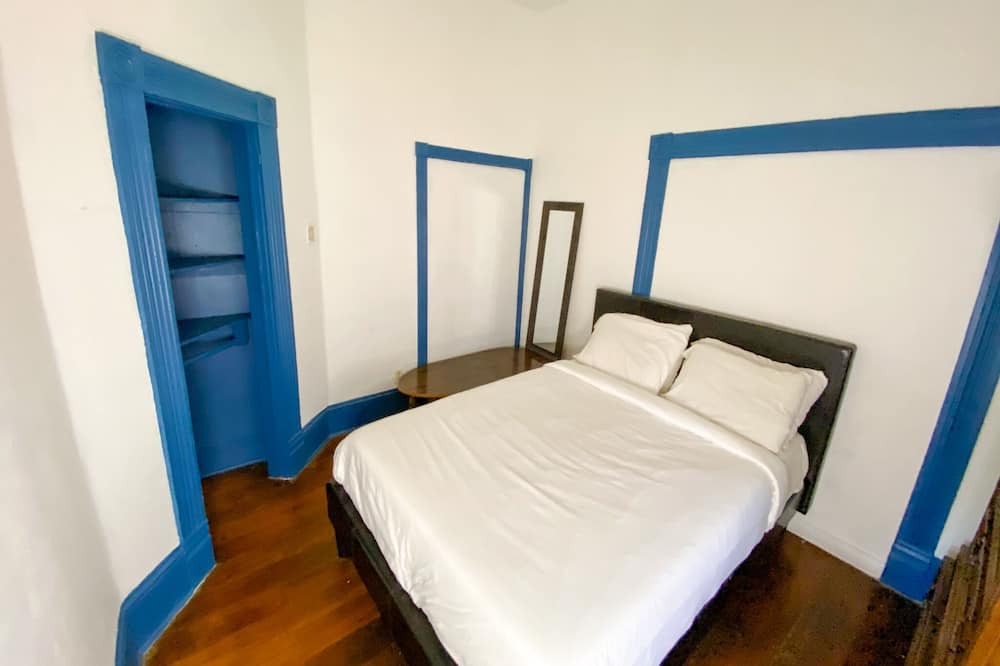 Photo of Bedroom in Downtown San Diego
