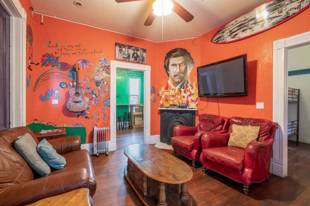 Photo of Livingroom in Downtown San Diego