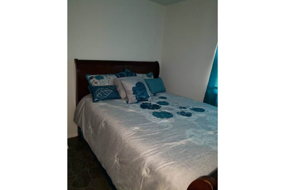 Photo of Bedroom in Northeast Columbus