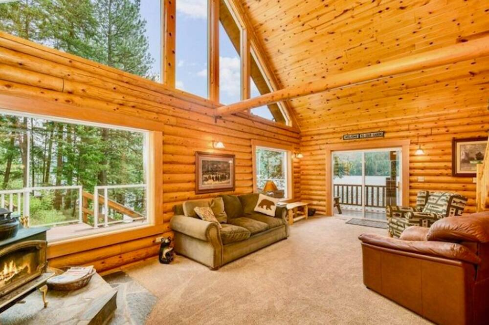 Photo of Bedroom in Kootenai County