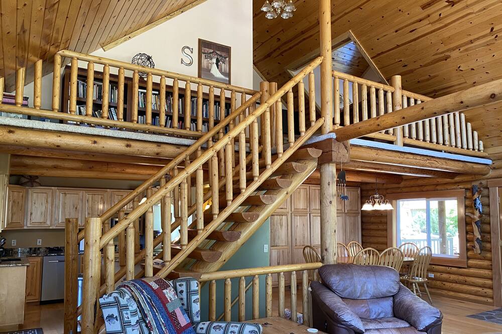 Photo of Livingroom in Kootenai County