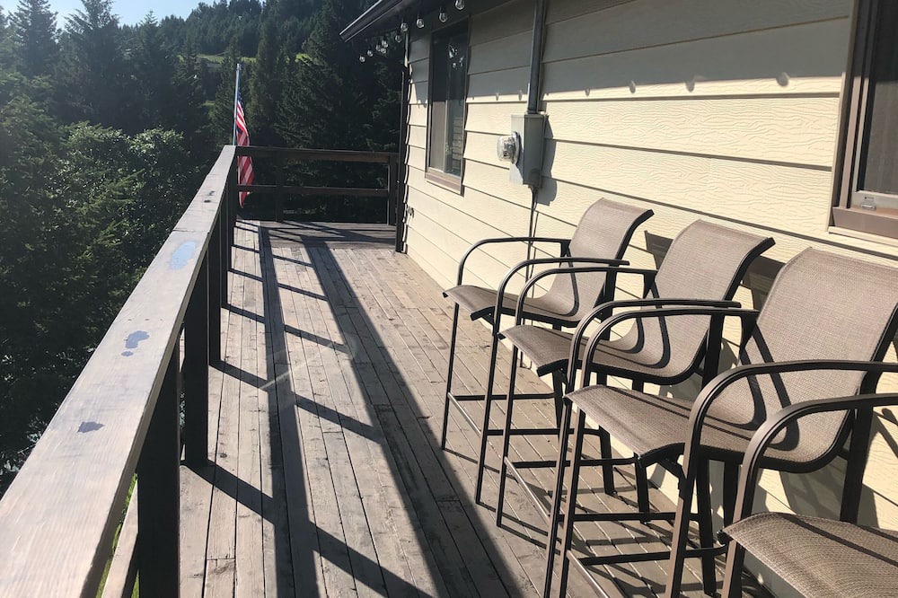 Photo of Patio Balcony in Meagher County