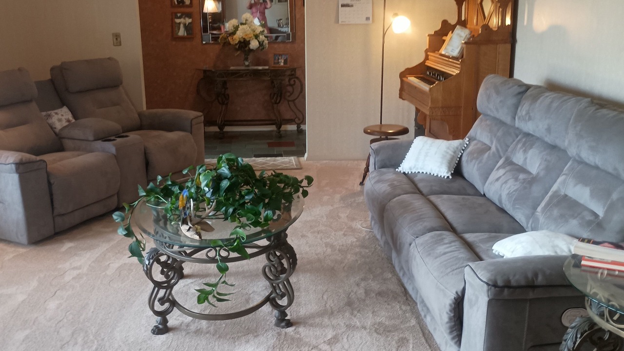 Photo of Livingroom in Morrill