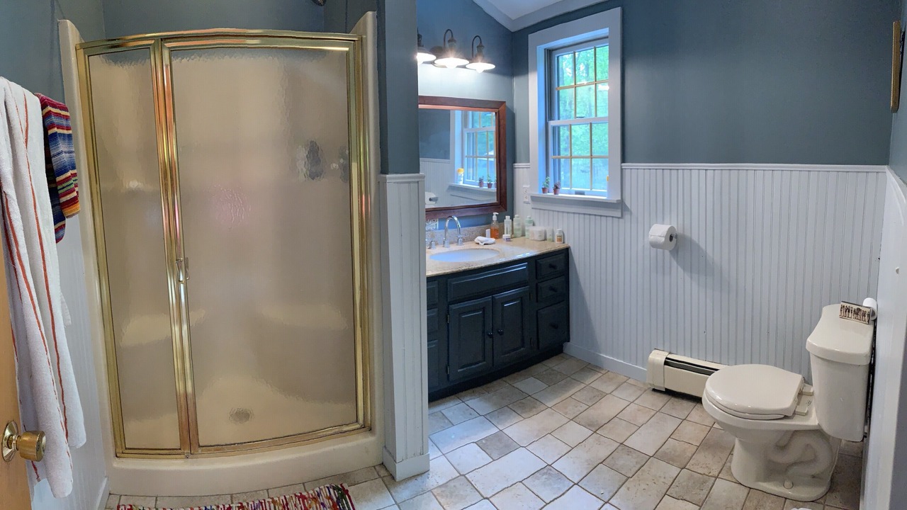 Photo of Bathroom in Sparrow Bush