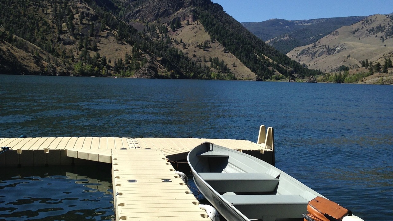 Photo of Outdoor in Salmon