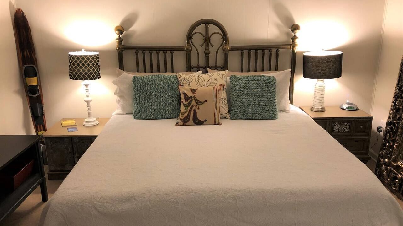 Photo of Bedroom in Montevallo