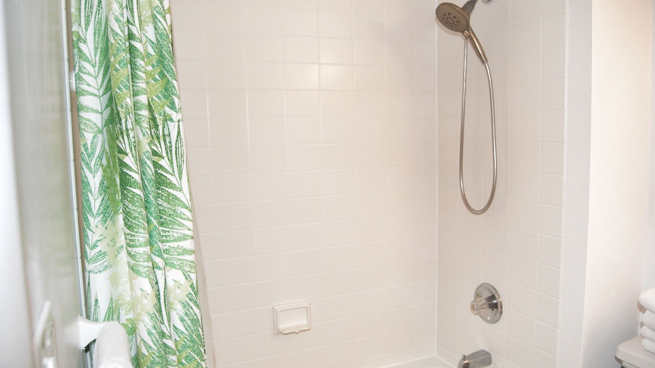 Photo of Bathroom in Arcadian Shores