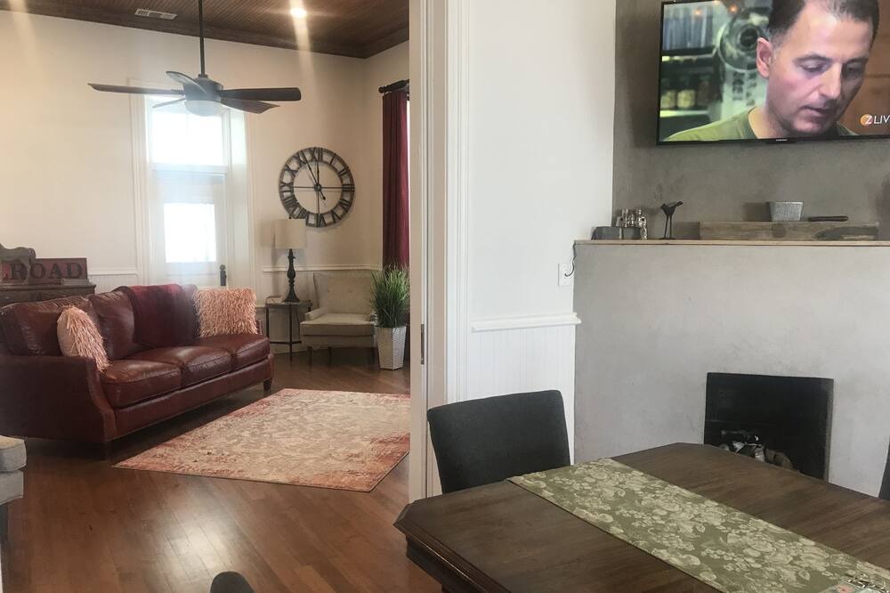 Photo of Livingroom in Marfa