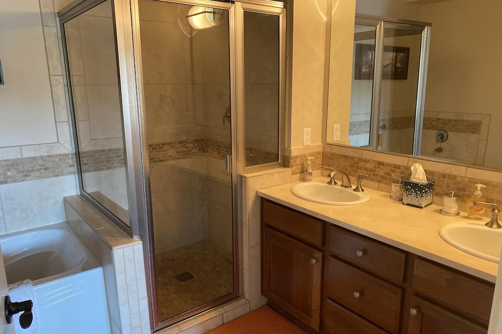 Photo of Bathroom in Post Falls