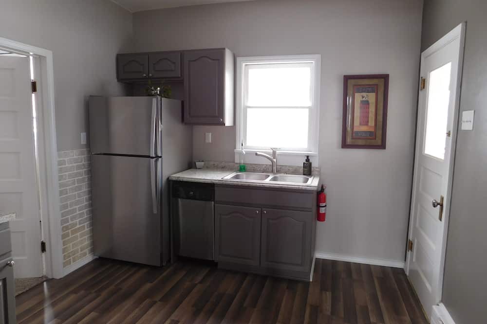 Photo of Kitchen in Deer Lodge