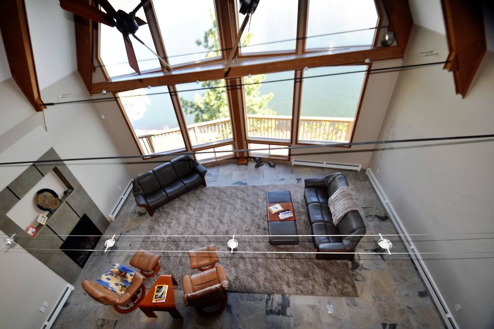 Photo of Livingroom in Helena