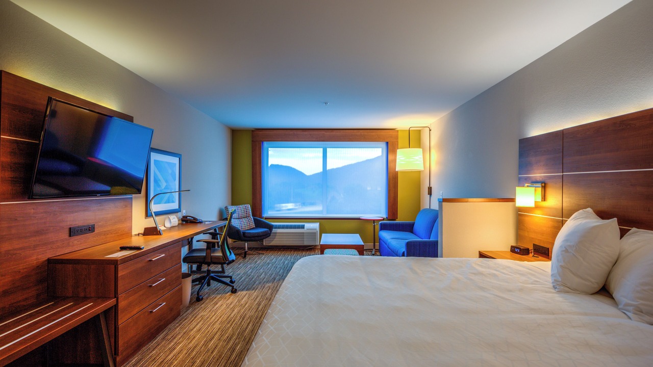 Photo of Bedroom in Reedsville