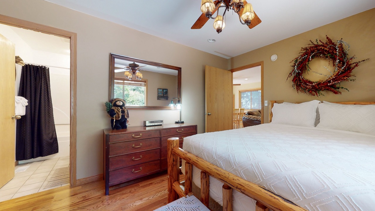 Photo of Bedroom in Woods Bay