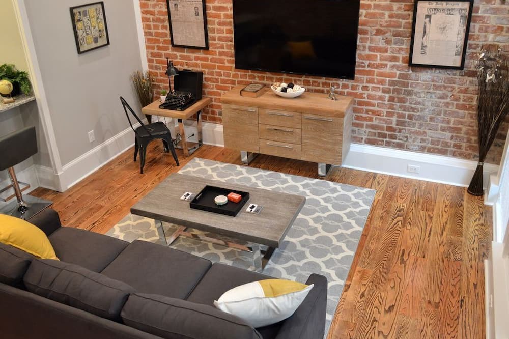 Photo of Livingroom in Central Business District