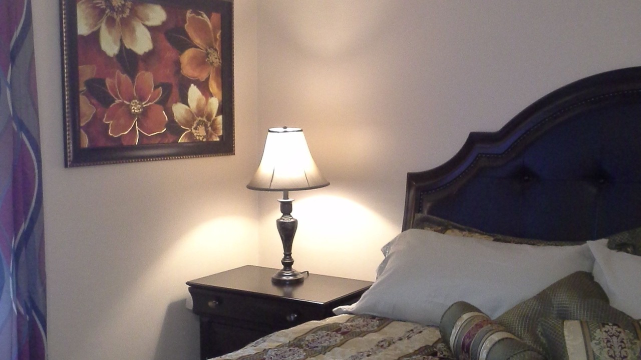 Photo of Bedroom in Detroit - Shoreway