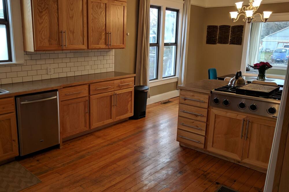 Photo of Kitchen in Veterans Park