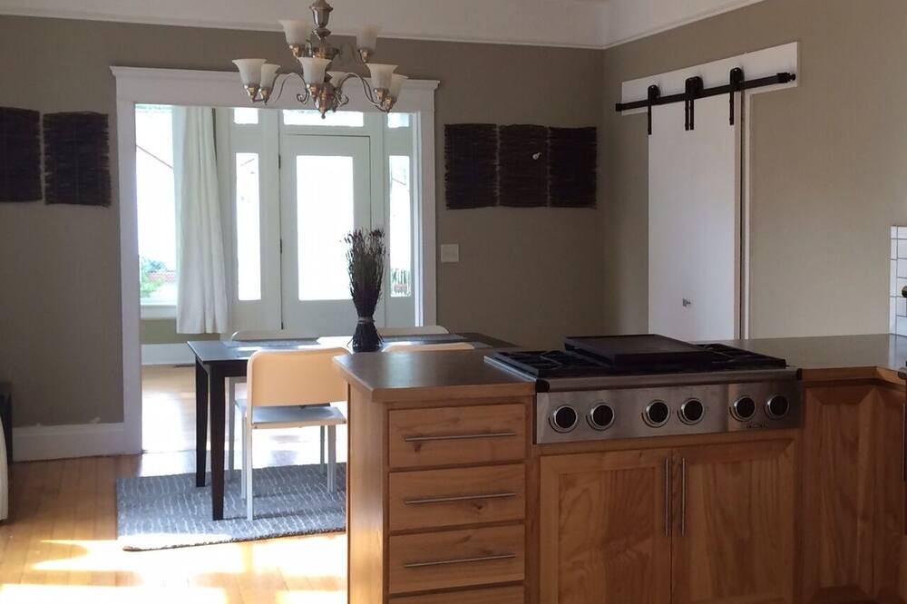 Photo of Kitchen in Veterans Park