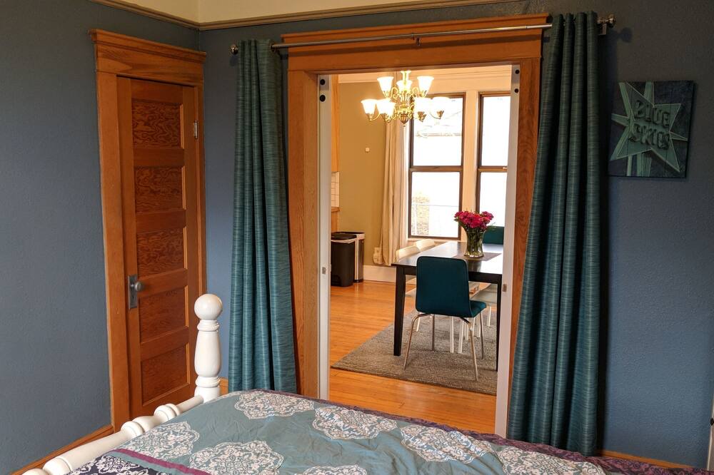 Photo of Bedroom in Veterans Park