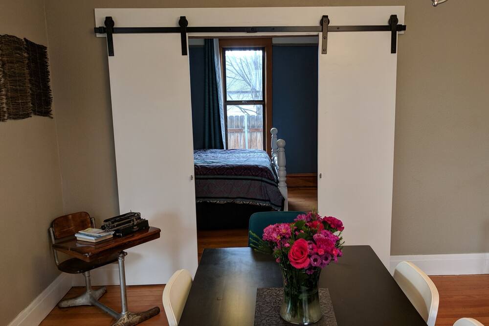 Photo of Bedroom in Veterans Park