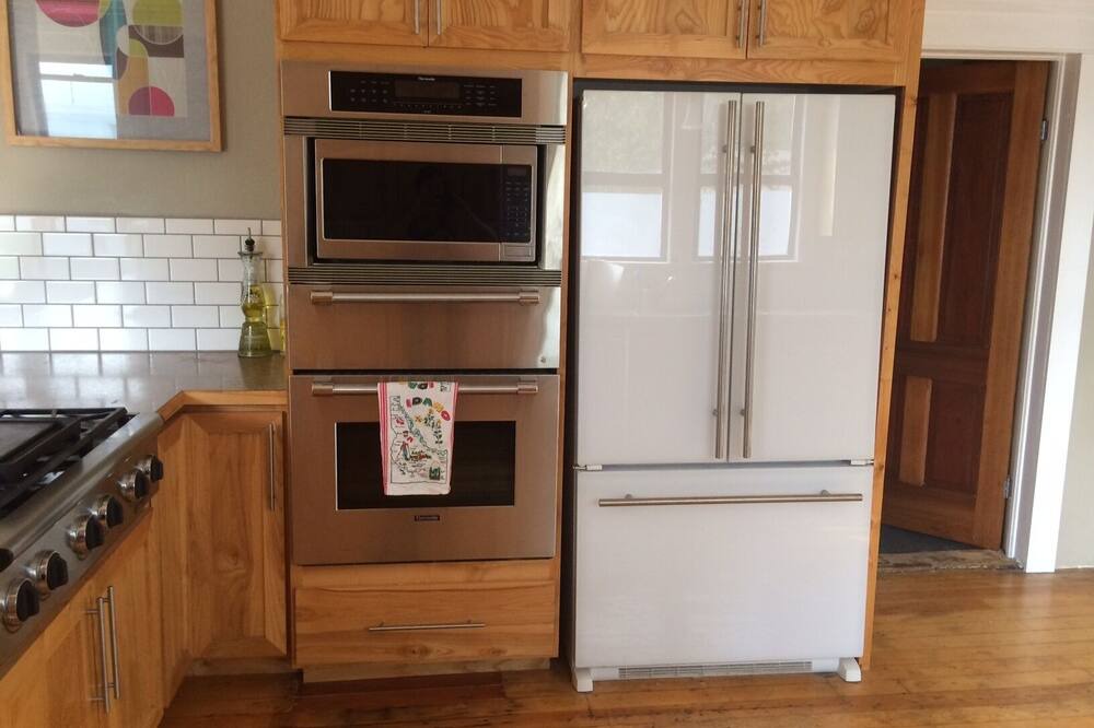 Photo of Kitchen in Veterans Park