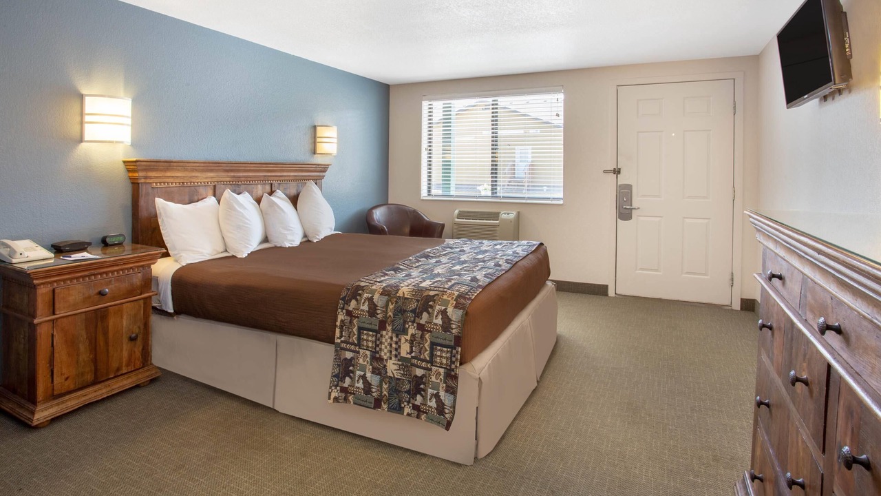 Photo of Bedroom in Gardiner