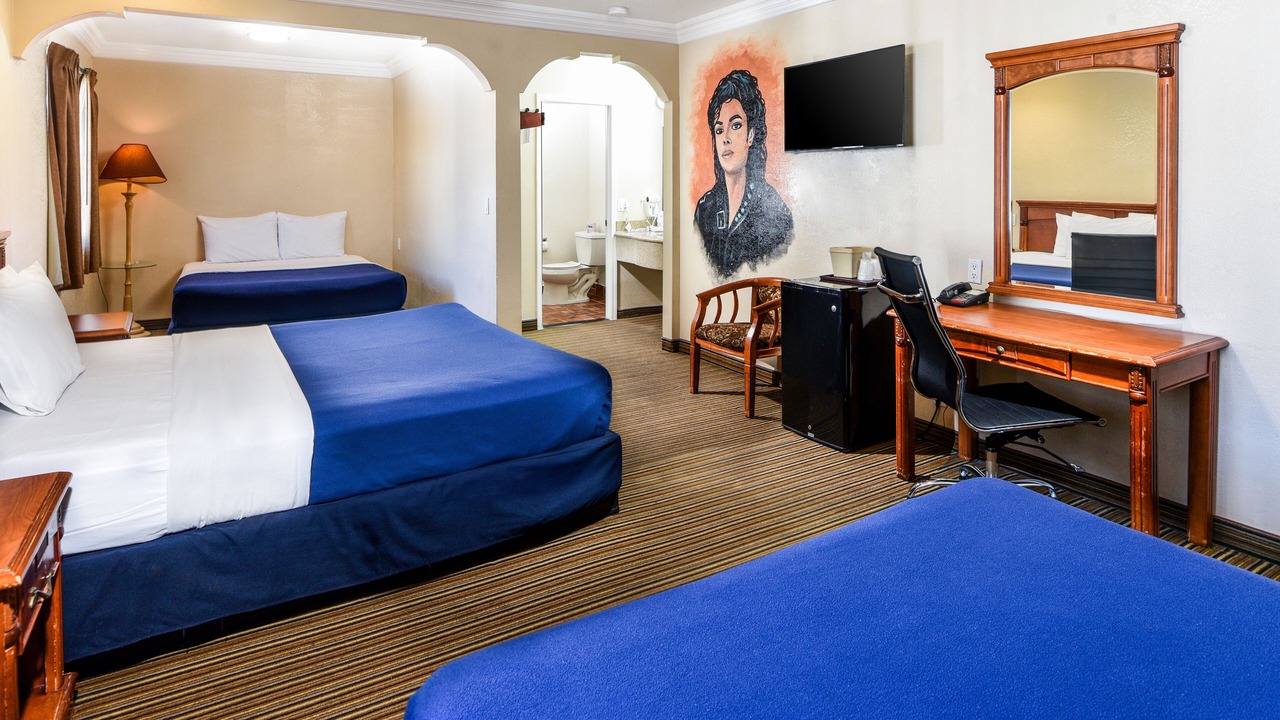 Photo of Bedroom in Little Armenia